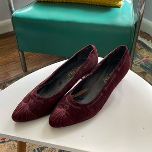 Vintage looking Van Eli kitten heels